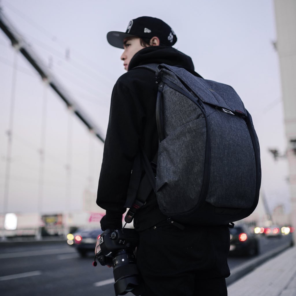 Azcha Tobing, Sang Street Photographer